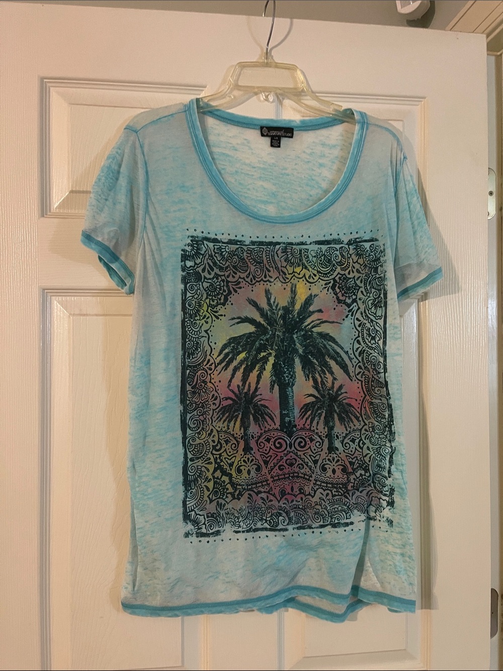 Xhilaration Aqua Blue Palm Tree Graphic Short Sleeve Tee